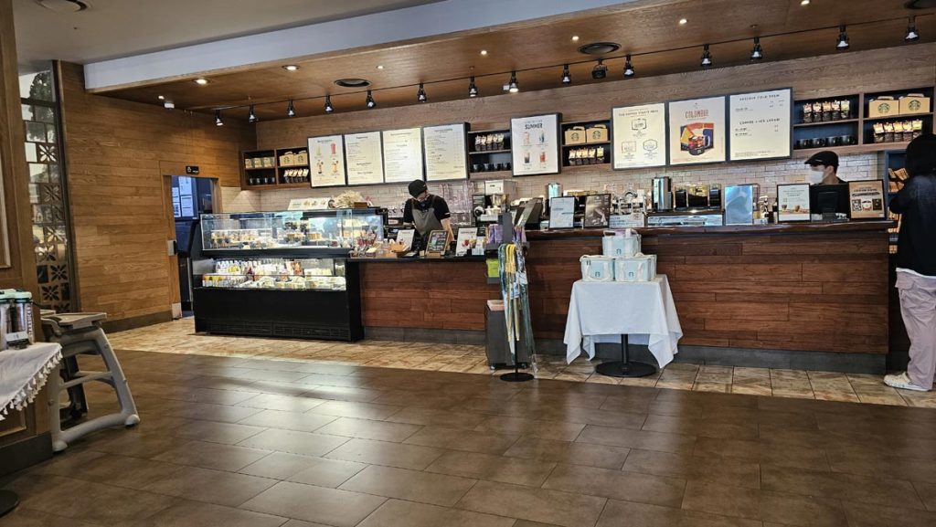 Clean Starbucks counter area in Korea where drinks are prepared and served.