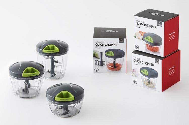 The original packaging boxes for different sizes of the Lock and Lock vegetable slicer.
