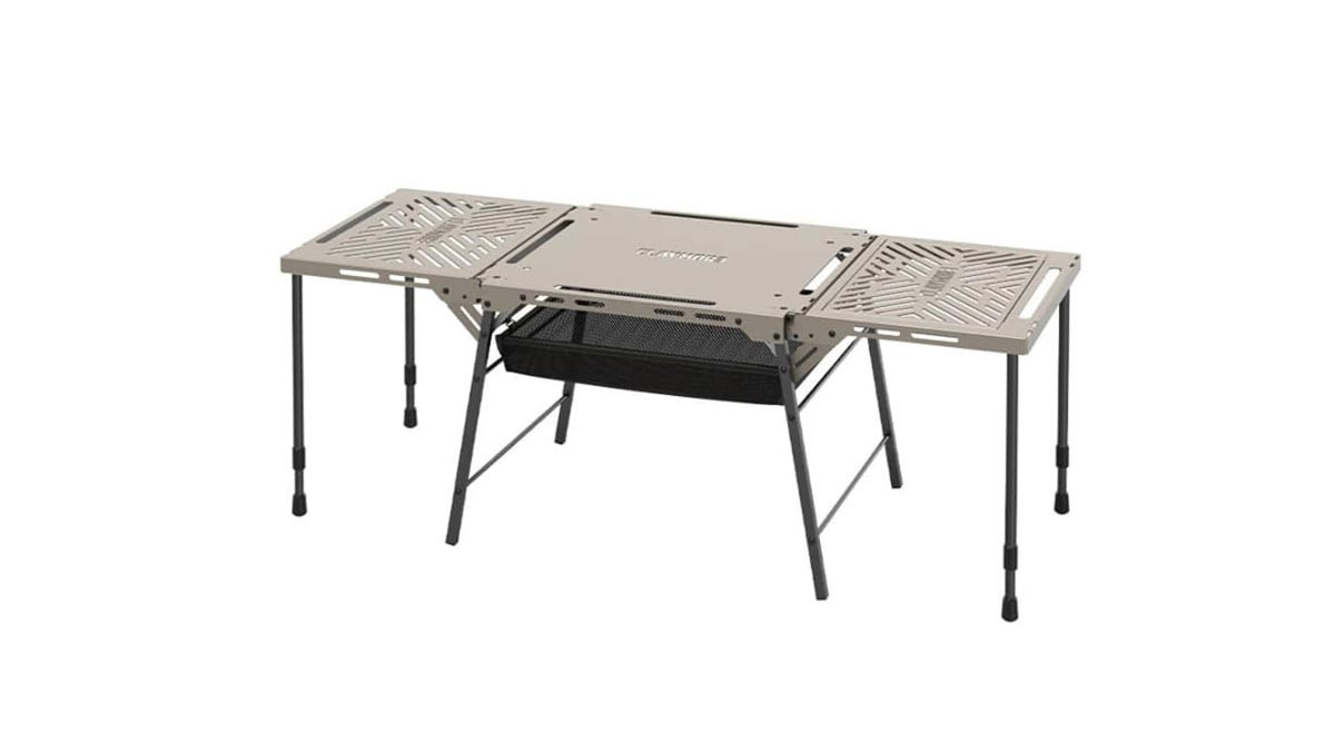 Claymore IGT Expand 40 Basic Set Review showing the complete camping table setup
